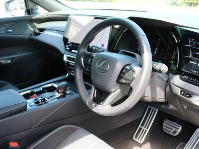 صورة مصغرة 65 لـ 2024 Lexus RX