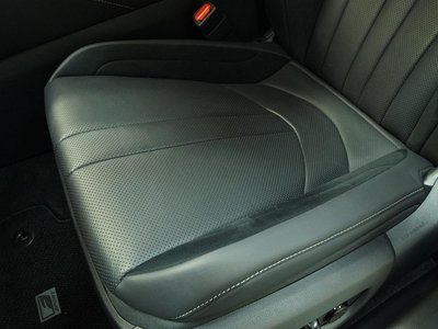 صورة مصغرة 103 لـ 2024 Lexus RX