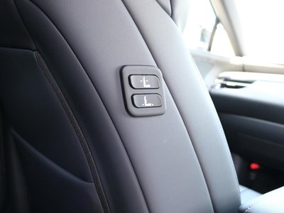 صورة مصغرة 76 لـ 2024 Lexus RX