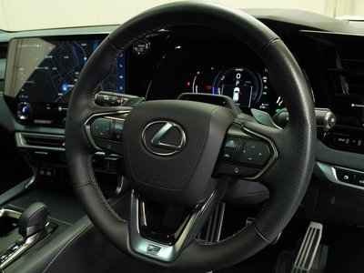 صورة مصغرة 120 لـ 2024 Lexus RX