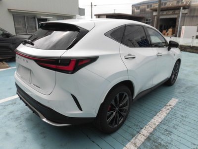 2025 Lexus NX photo 6