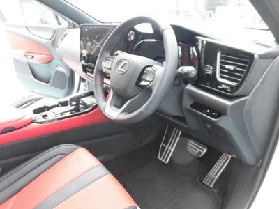 2025 Lexus NX thumbnail 23