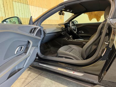 صورة 24 لـ 2020 AUDI R8 SPYDER