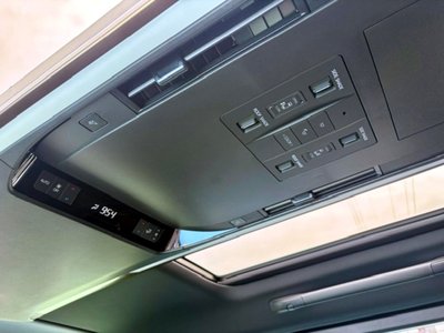 2025 Toyota ALPHARD 照片 35