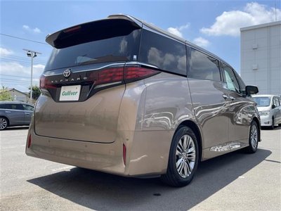 صورة 31 لـ 2024 Toyota ALPHARD