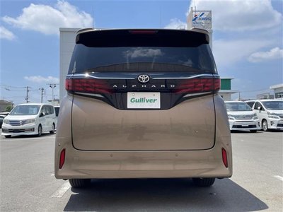 صورة 32 لـ 2024 Toyota ALPHARD