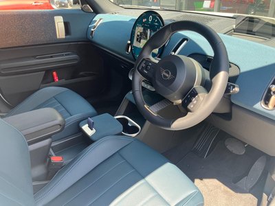 صورة 13 لـ 2025 MINI COOPER COUNTRYMAN