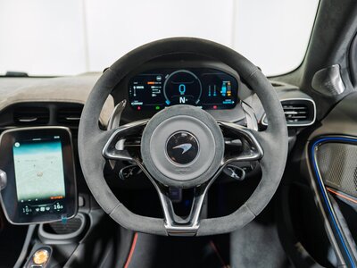 صورة 48 لـ 2024 Mclaren ARTURA SPIDER
