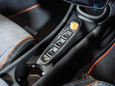 صورة 58 لـ 2024 Mclaren ARTURA SPIDER
