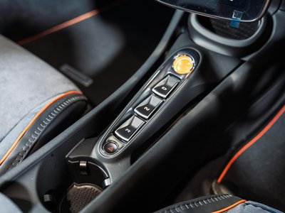 صورة 59 لـ 2024 Mclaren ARTURA SPIDER