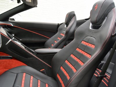 2024 Ferrari ROMA SPIDER — фото 9