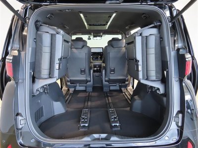 2024 Toyota ALPHARD — фото 22