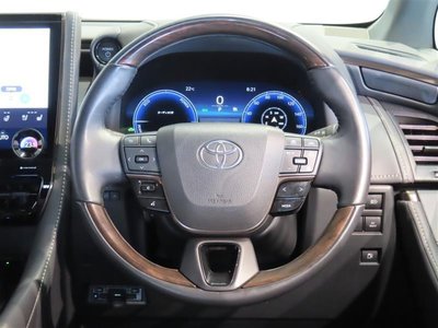 2024 Toyota ALPHARD — фото 7