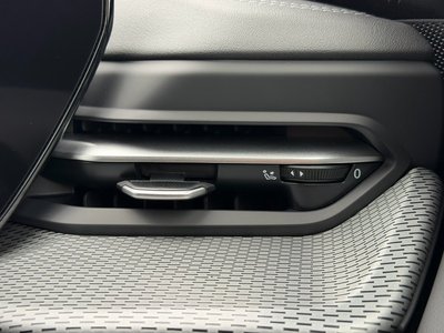 2025 AUDI Q5 SPORTBACK thumbnail 42