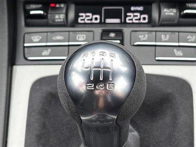 2021 Porsche 718 SPYDER thumbnail 38