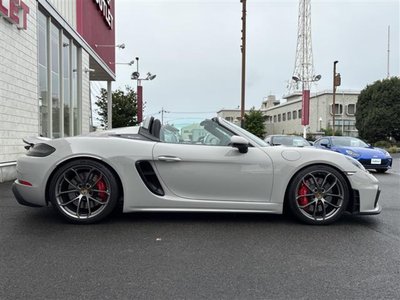 2021 Porsche 718 SPYDER thumbnail 17