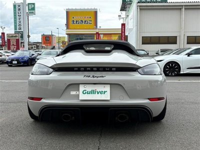 2021 Porsche 718 SPYDER photo 8