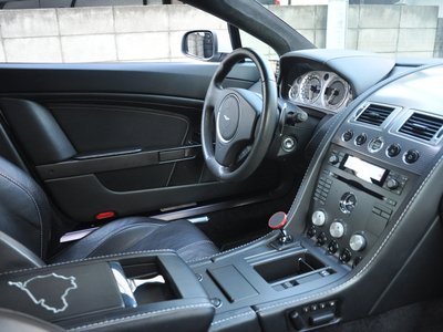 صورة 13 لـ 2008 Aston Martin V8